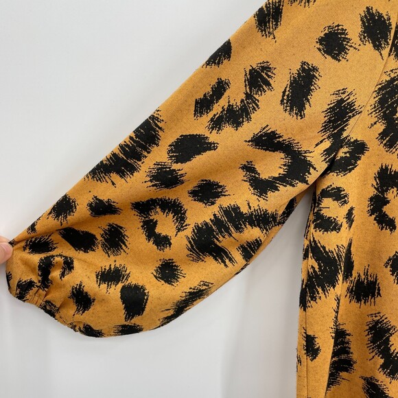 EVERLEIGH Leopard Animal Print Balloon Sleeve Blouse Top Size M - Picture 3 of 6